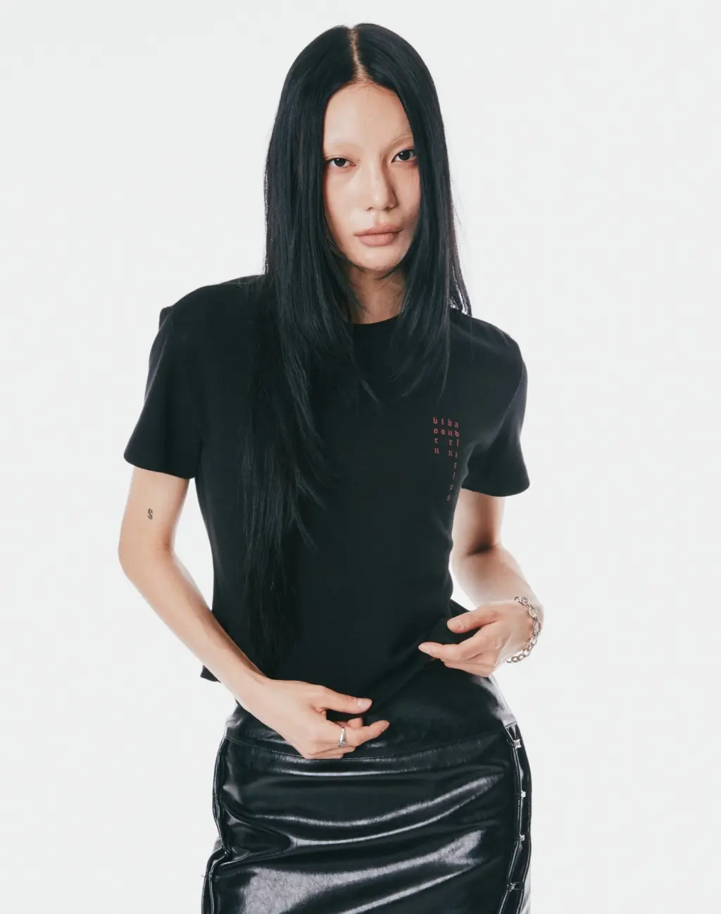 Women's Hel Tail Graphic Short Sleeve T-shirt [Black]