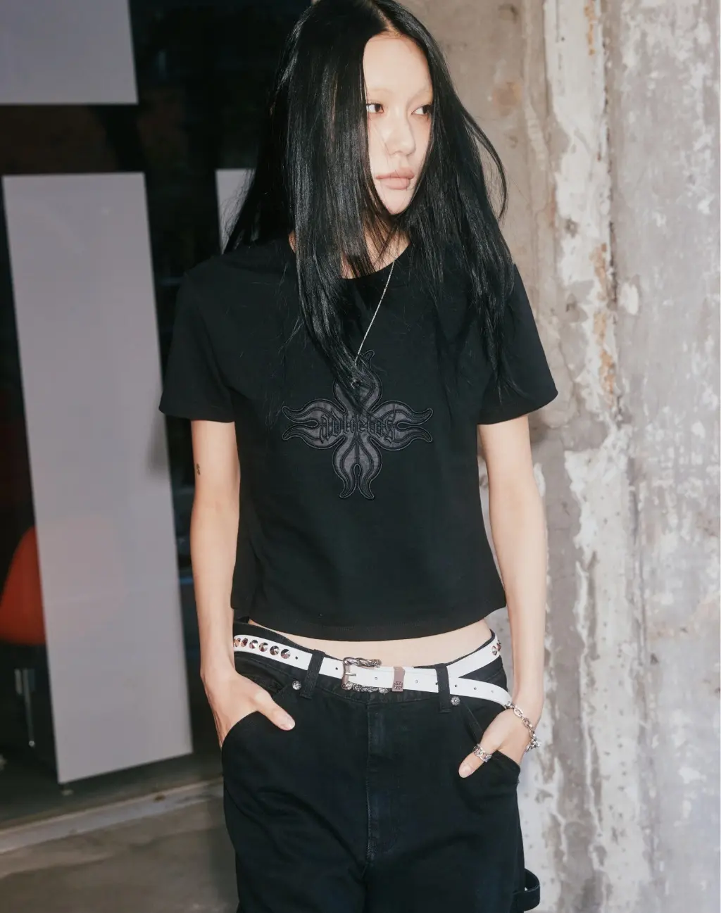 Women's Cross Tail Crop T-shirt [Black]