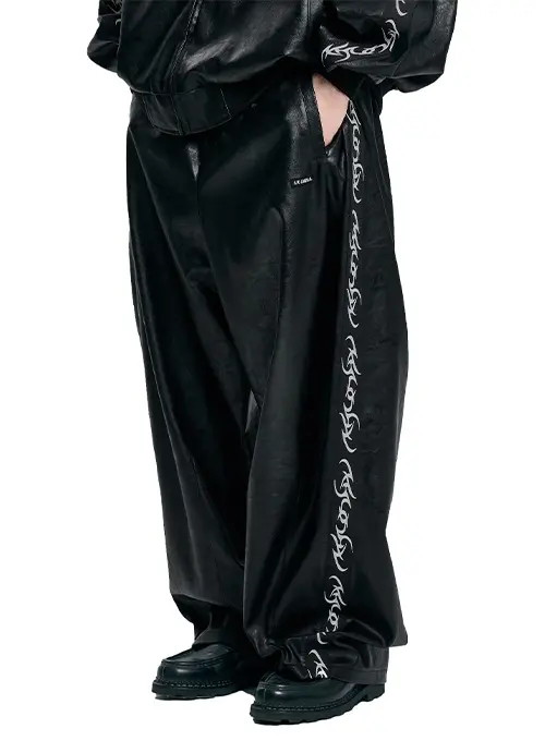 Vegan Leather One Tuck Track Pants [BLACK]