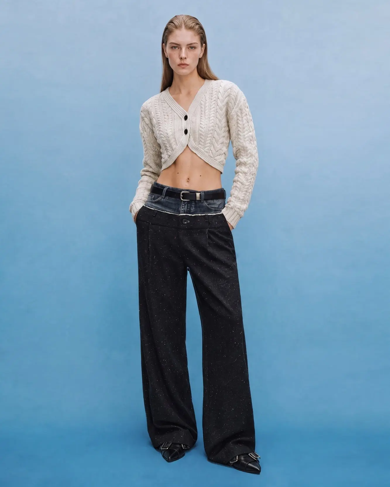 Cable Cropped Cardigan (Ivory/Ecru)