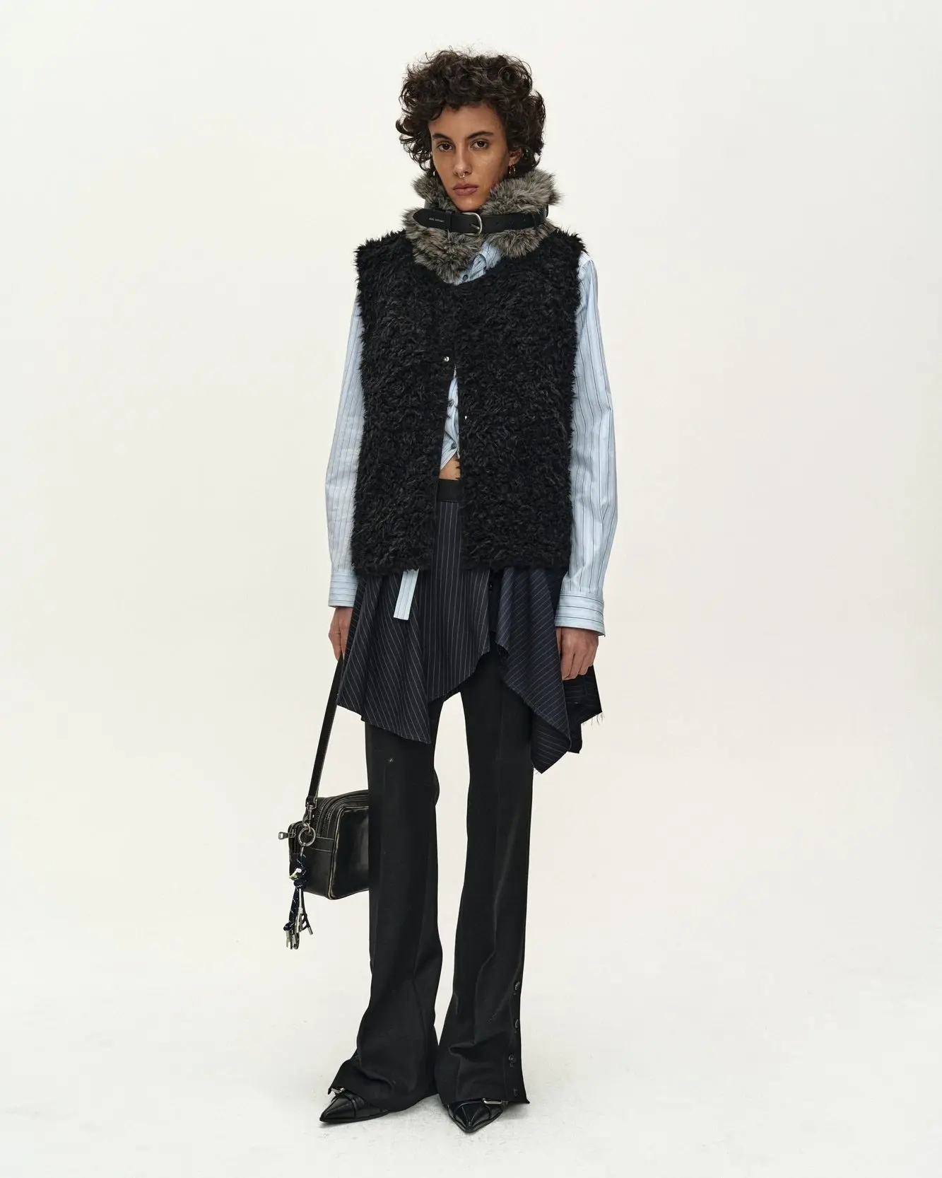 Reversible Collarless Fur Vest (Black)