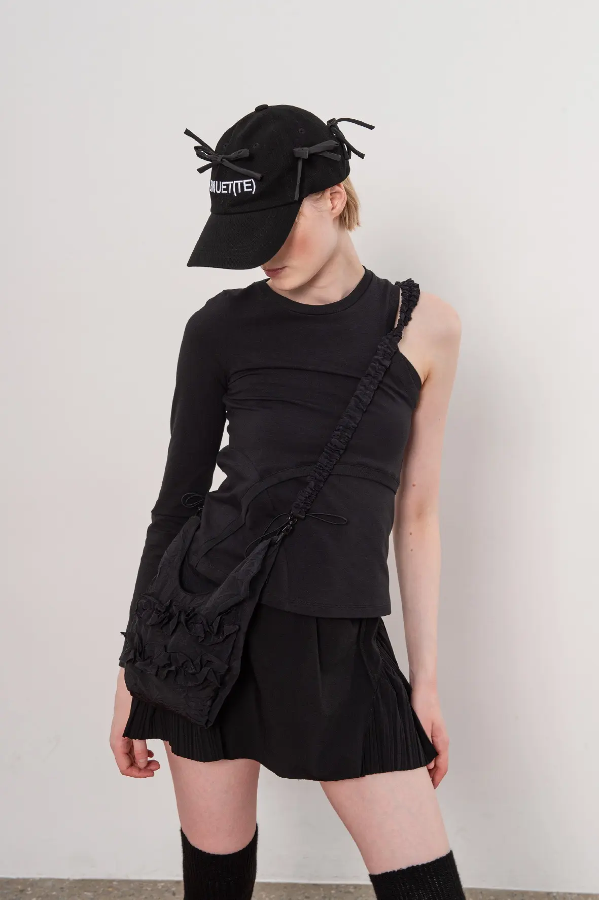 Ribbon Detail Logo Embroidered Ball Cap Black