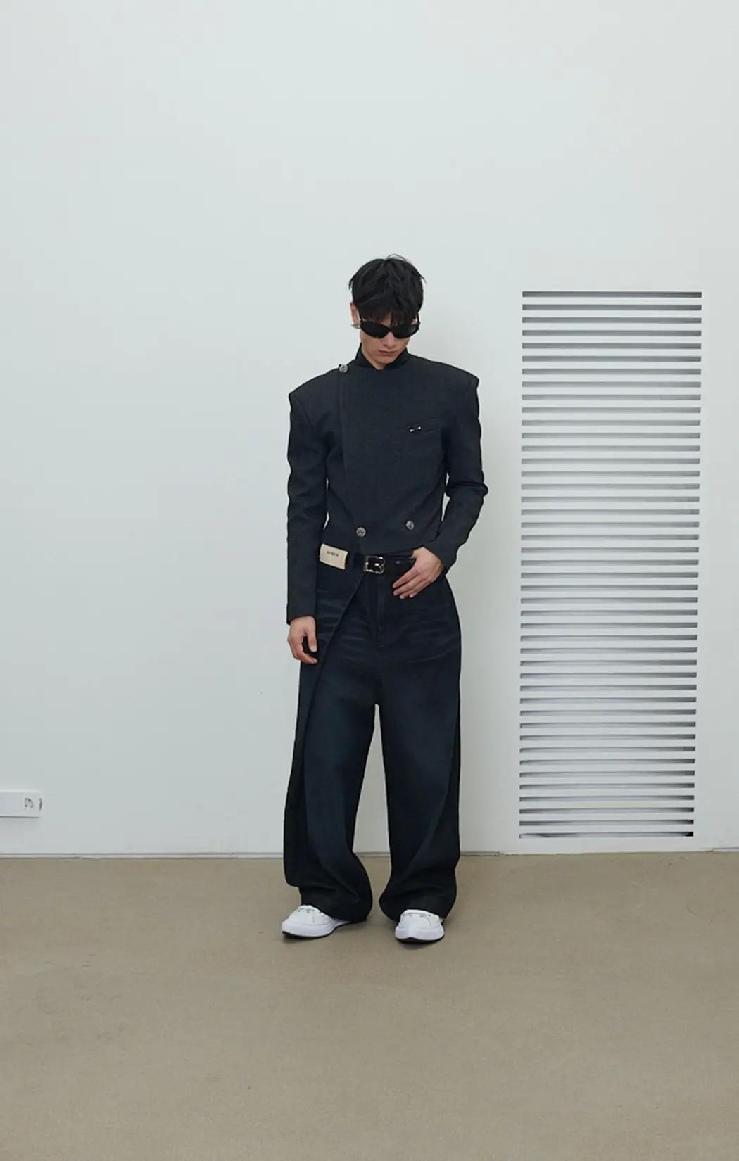 Asym-Tuck Baggy Jeans (Black Denim)
