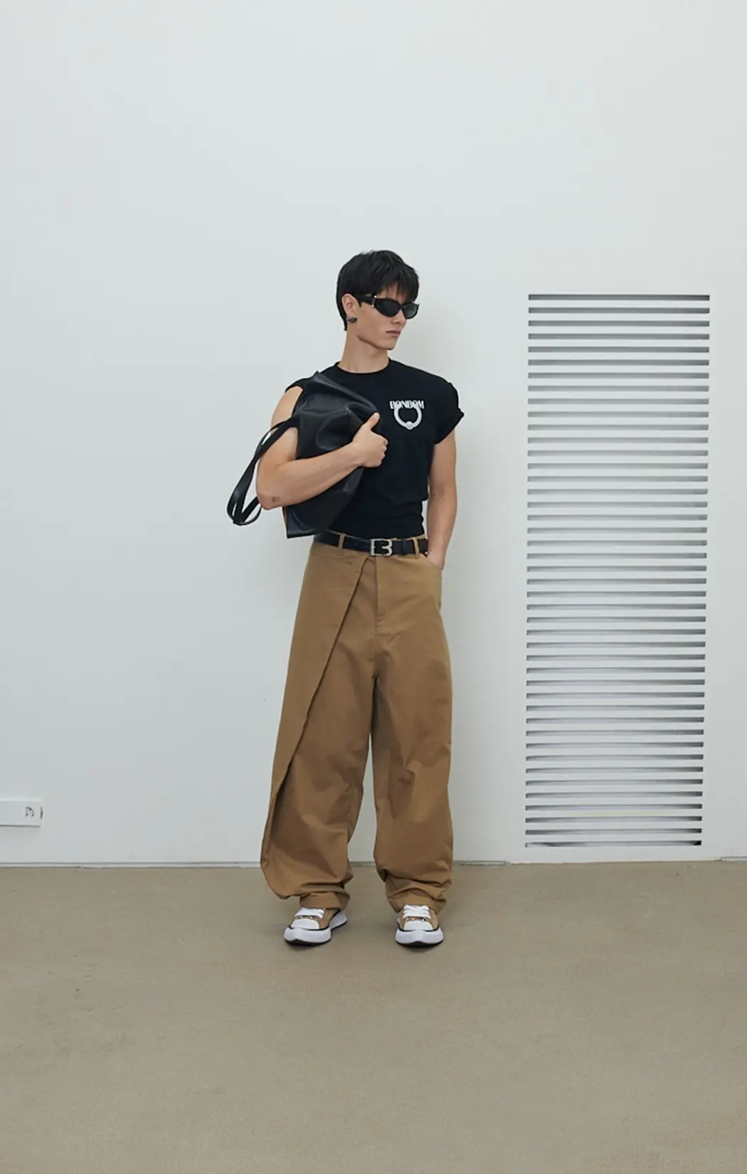 'Pierced BONBOM' Printed T-Shirt (Black)