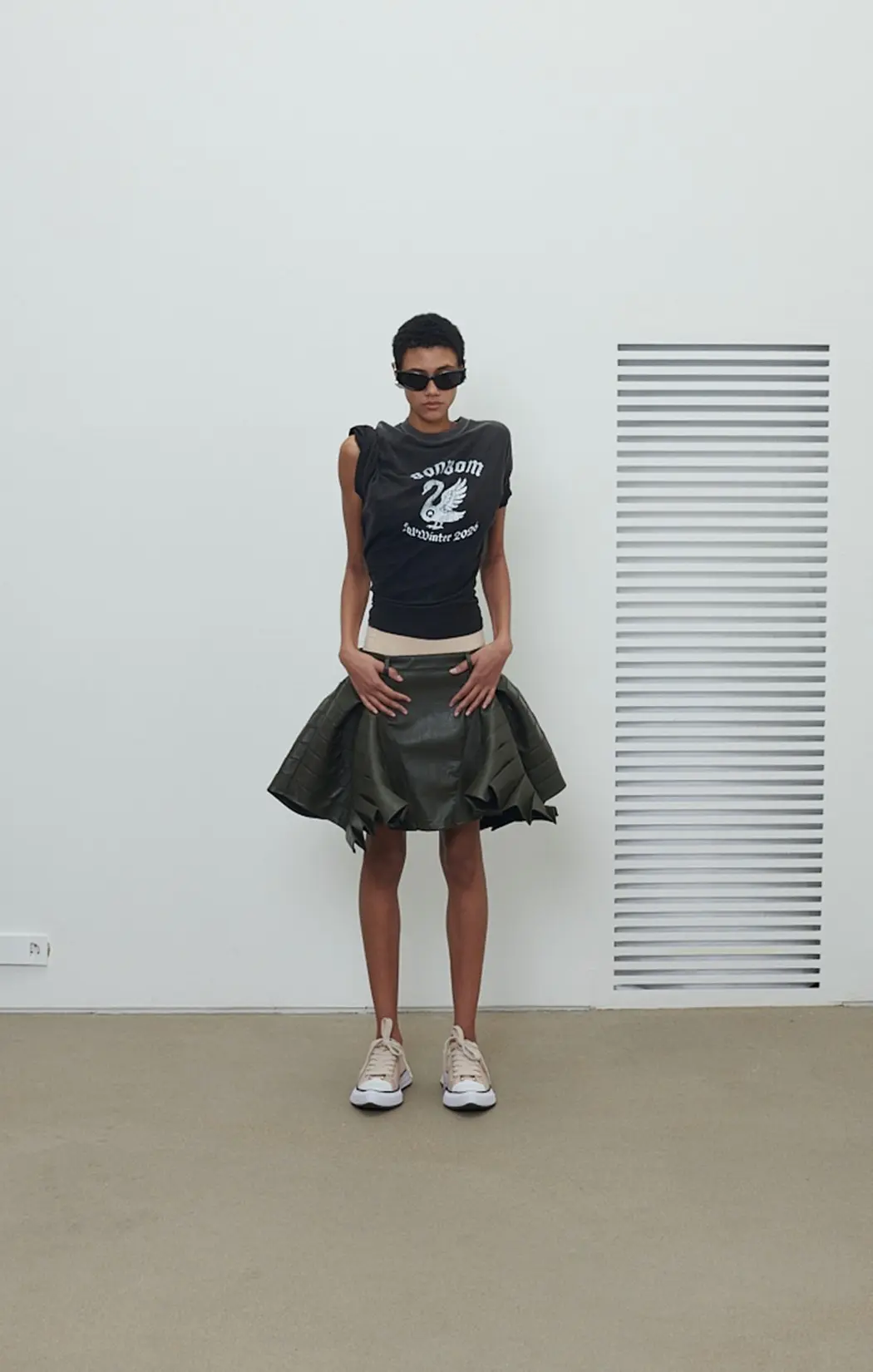 Swan Vintage Effect T-Shirt