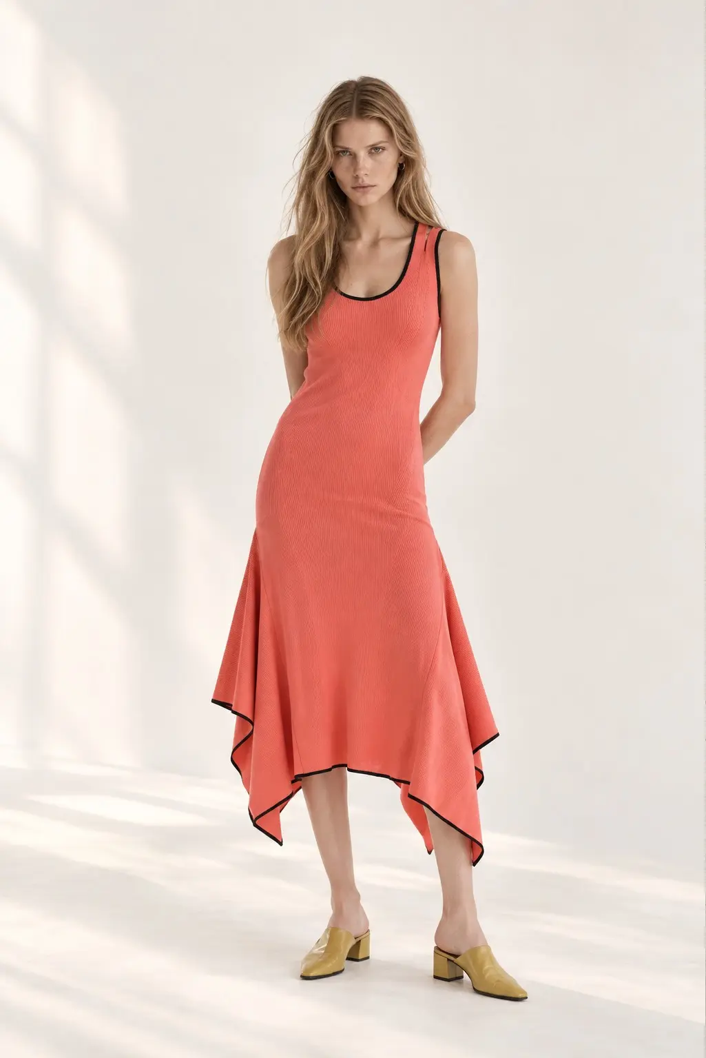 [CAHISIENNE] Slim-Fit Sleeveless Slit Asymmetric Knit Dress Coral