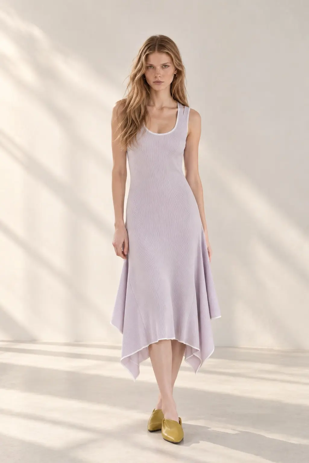 [CAHISIENNE] Slim-Fit Sleeveless Slit Asymmetric Knit Dress (Languid Lavender)