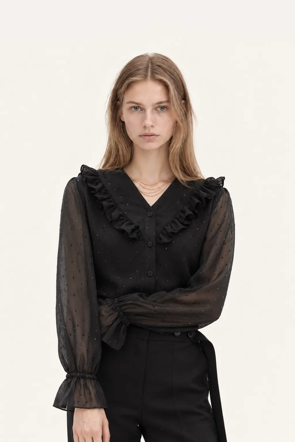 [CAHISIENNE] V-Neck Black Chiffon Frill Blouse