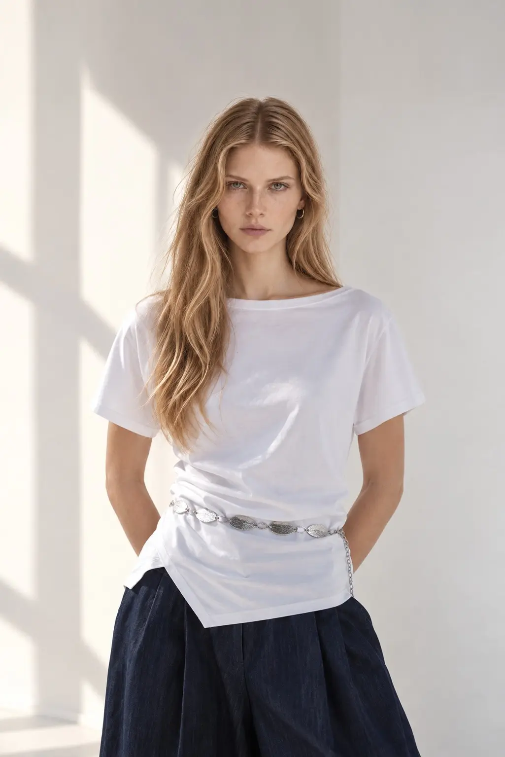 [CAHISIENNE] Boat-Neck Asymmetric Shirred T-Shirt