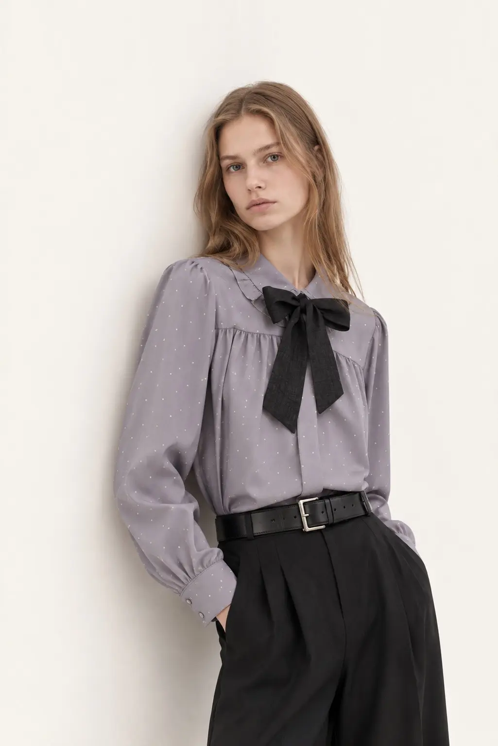 [CAHISIENNE] Black Tie Dot Frill Blouse (Grey)