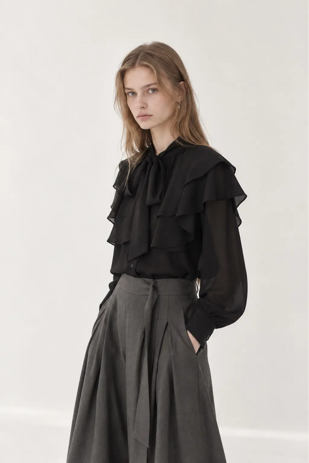[CAHISIENNE] Ruffle Tie Blouse (Black)