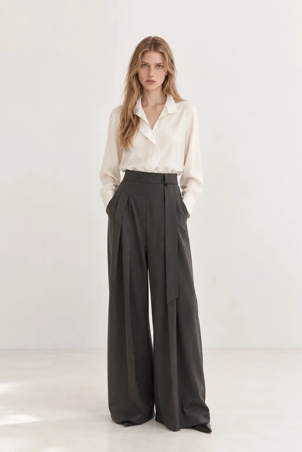 [CAHISIENNE] Belted Wide Pintuck Pants