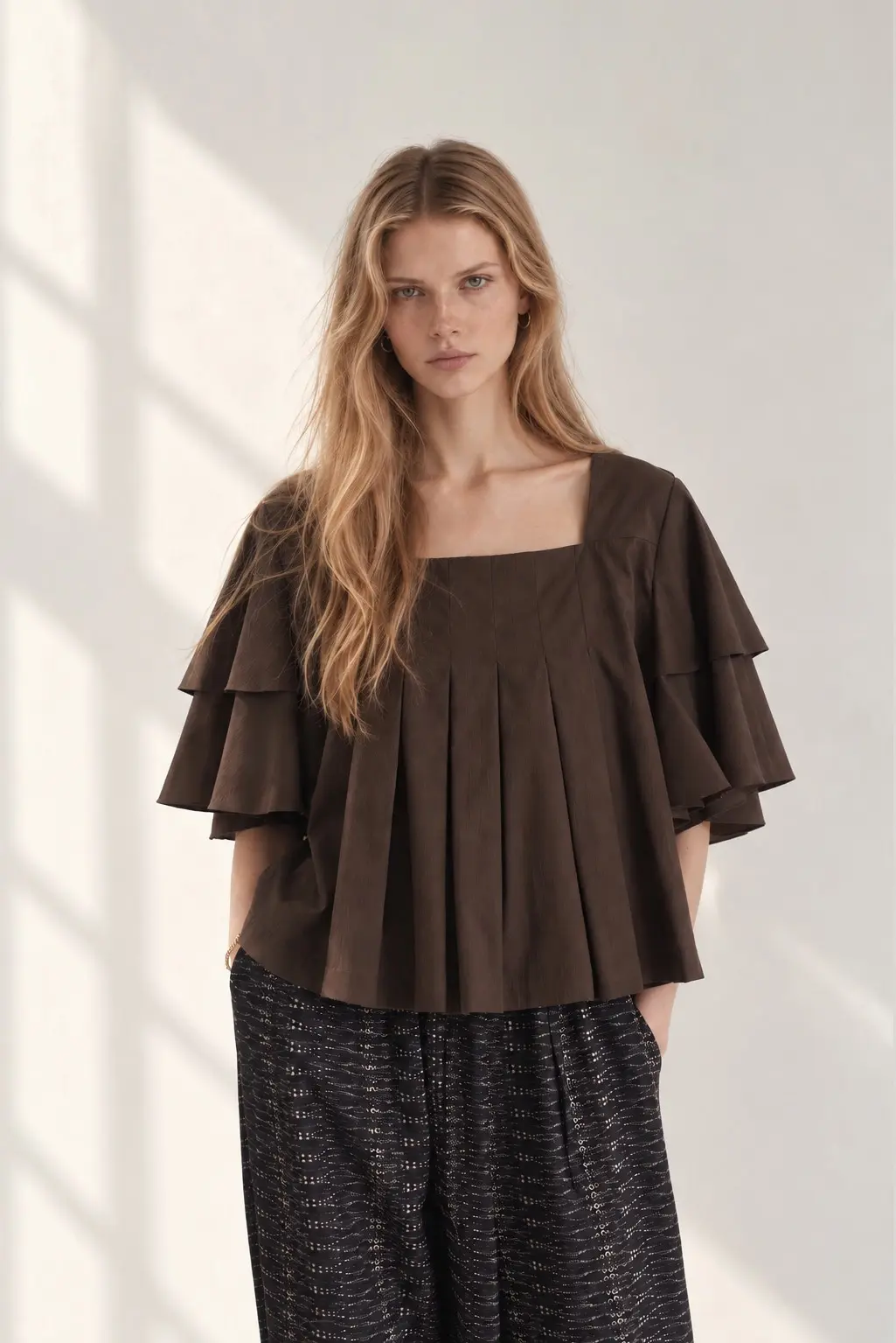 [CAHISIENNE] Pintuck Pleats Tiered Ruffle Blouse