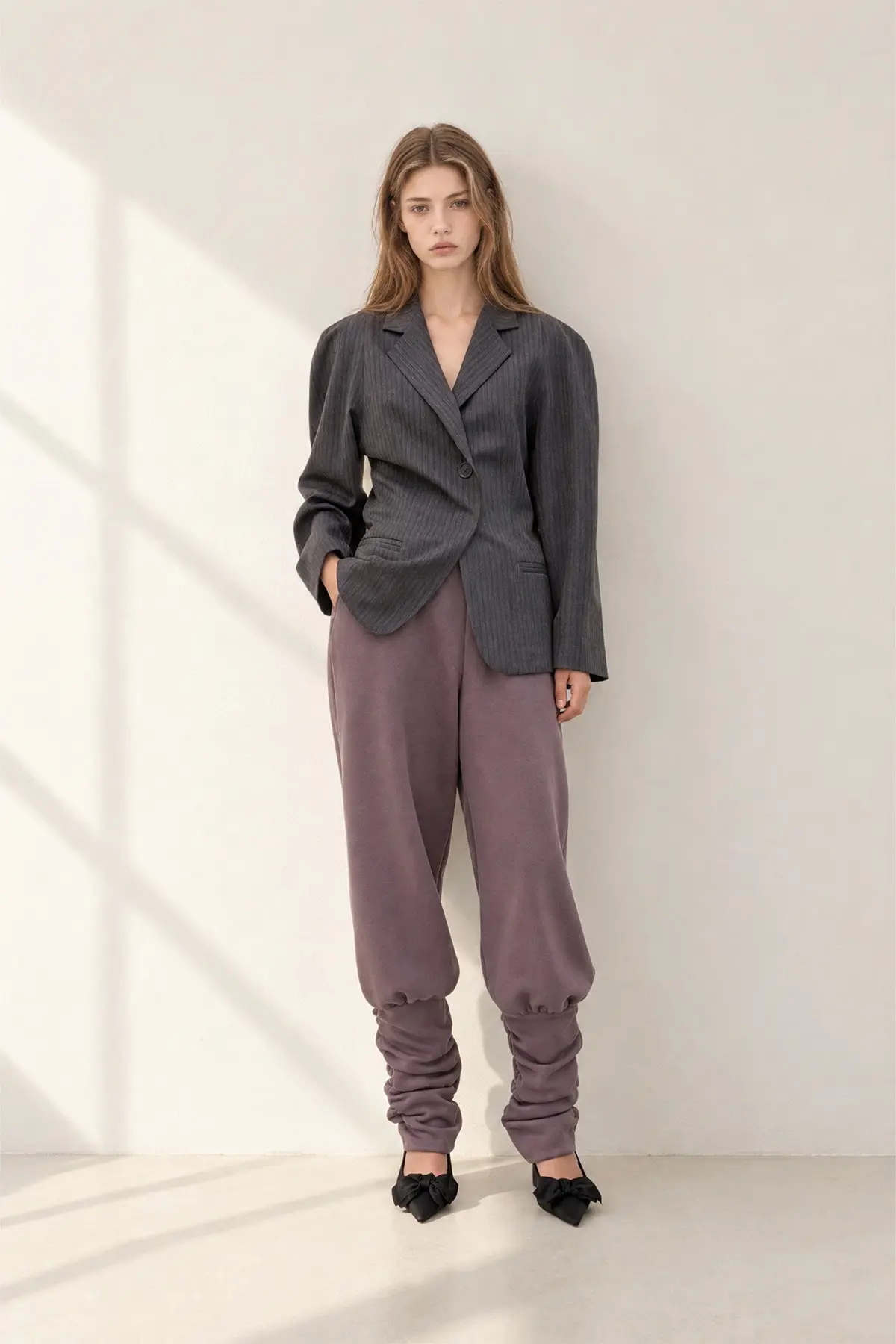 [CAHISIENNE] Ankle Shirring Banded Jogger Pants (Plum)