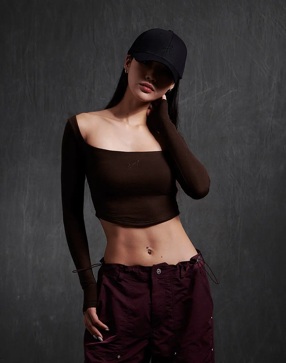 Square Neck Sleeve T-Shirt (Brown)
