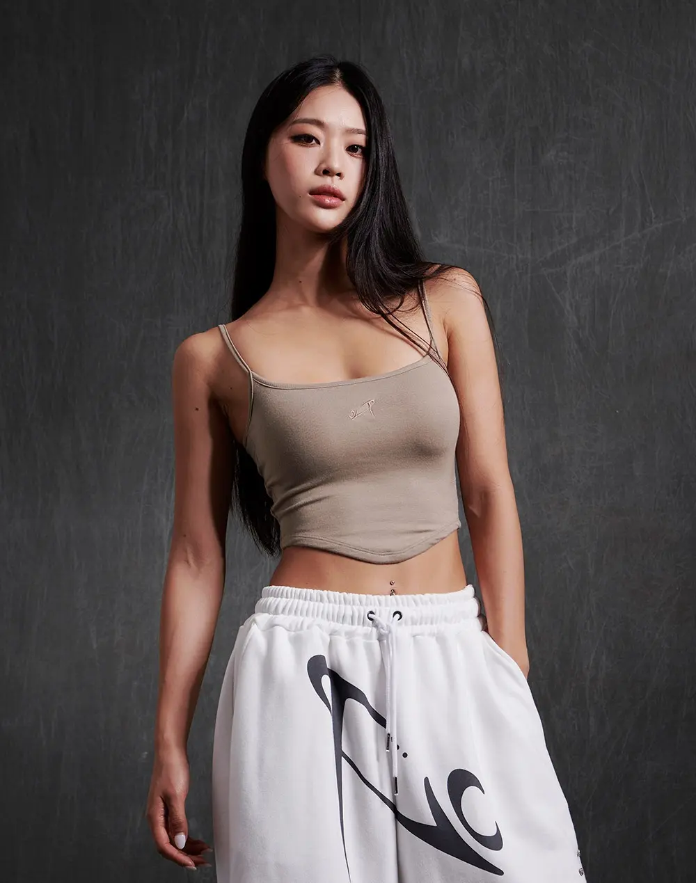 Padded Logo Sleeveless (Beige)