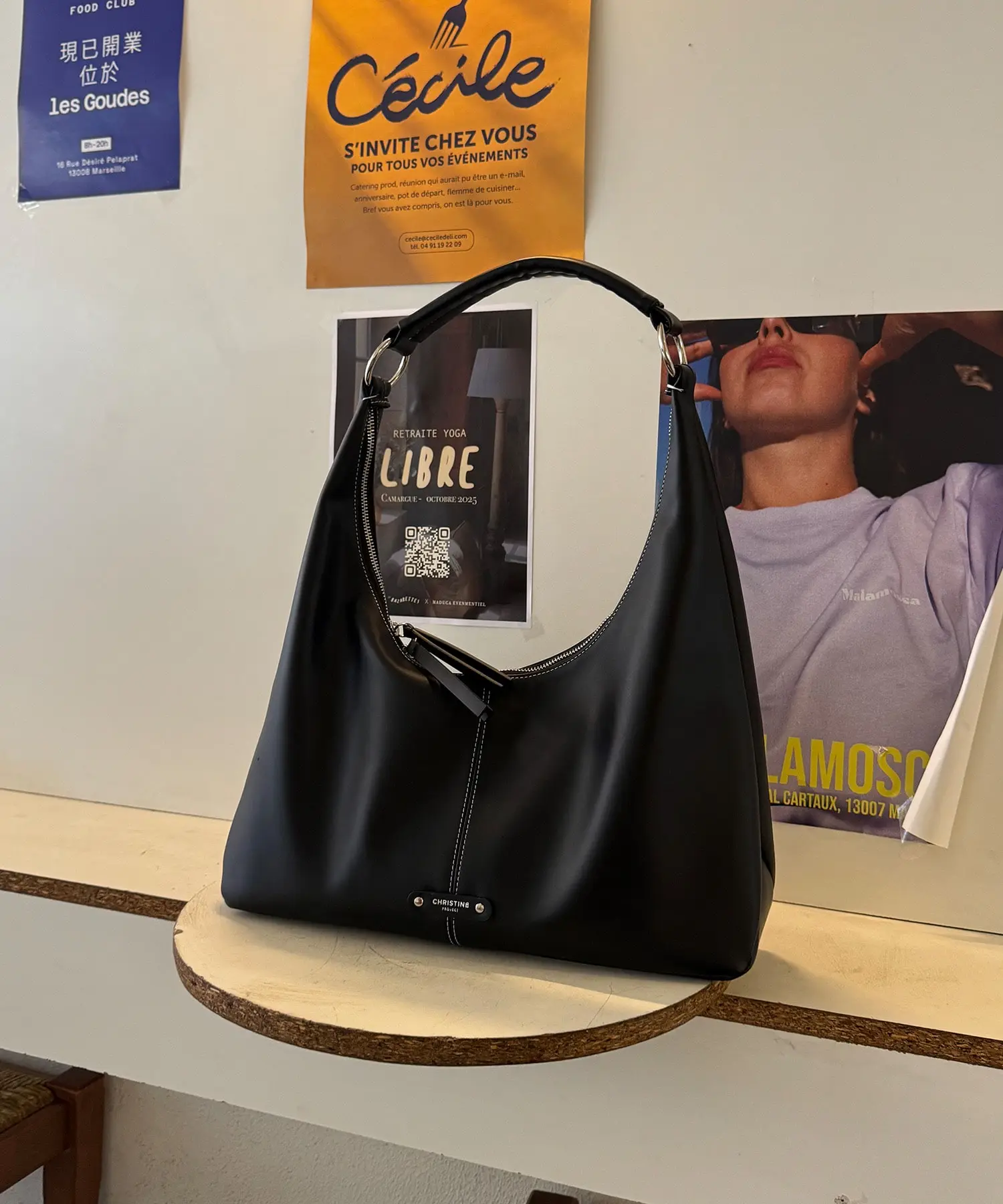 Flow Hobo Bag Medium (Black Pepper)