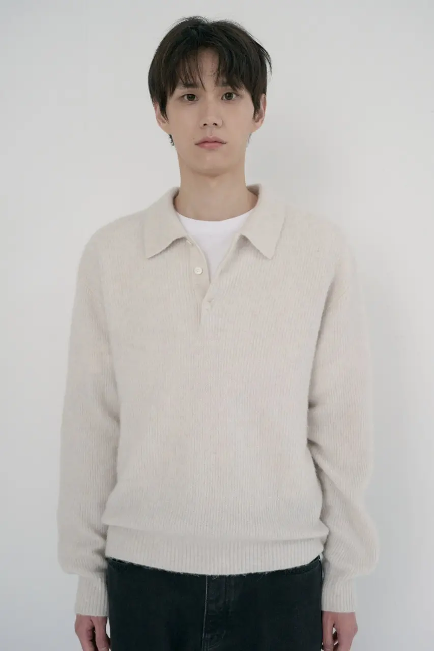Unisex Hairy Collared Sweater (Ivory)