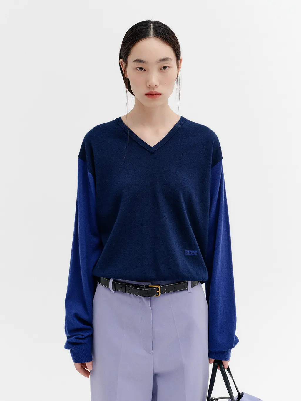 V-Neck Contrast Knit Top - Navy