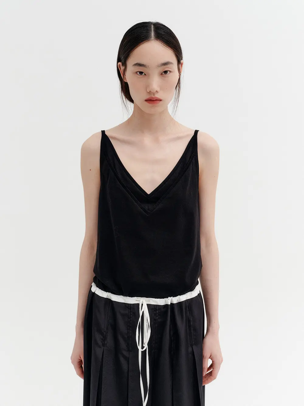 Double V-Neck Panel Sleeveless - Black