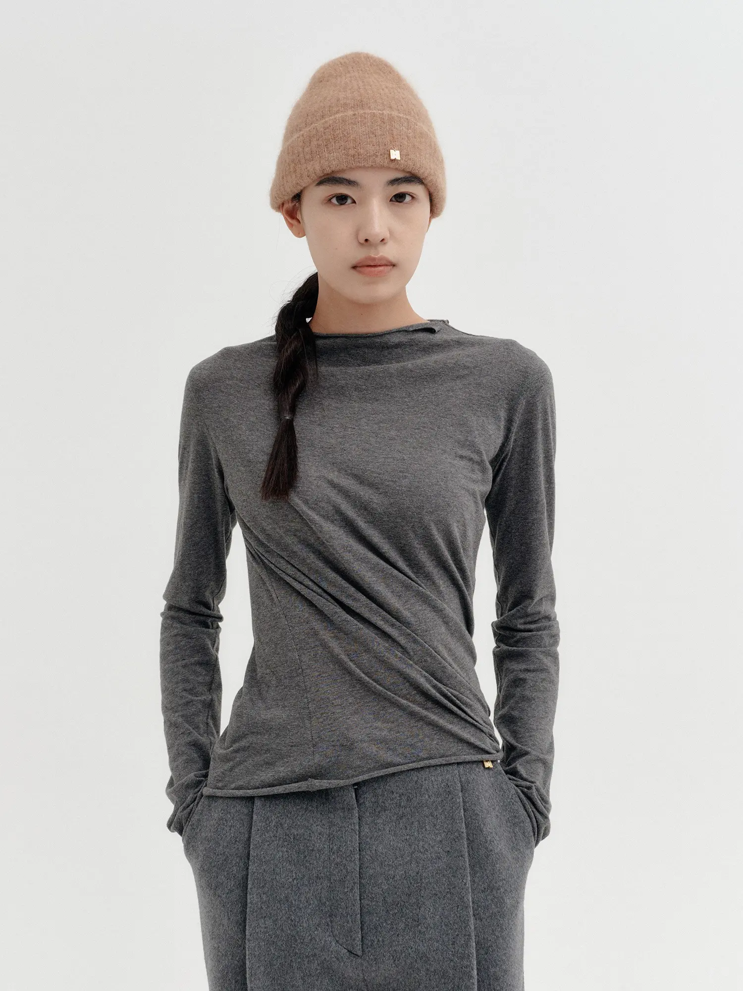 Unbalanced Twist Long Sleeve T-Shirt - Grey