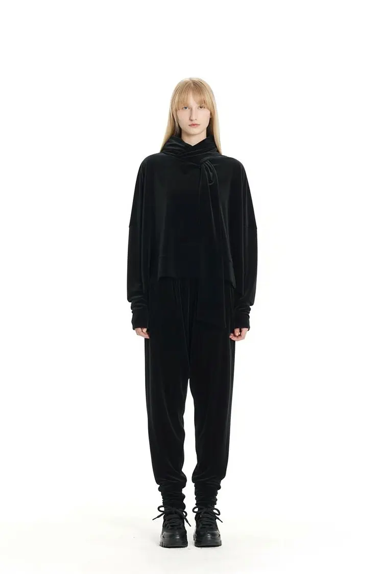 GDeL Velvet Wide Tie Hoodie (Black)