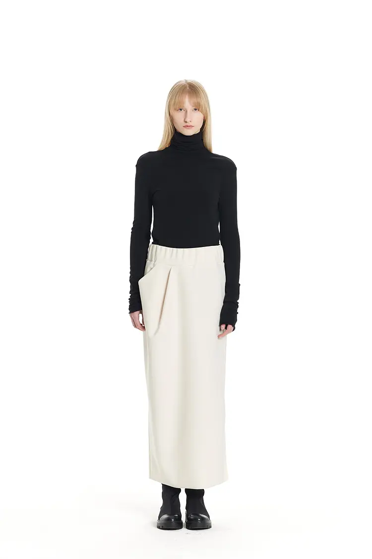 GDeL Less Line Asymmetrical Zip-Up Skirt (Cream)