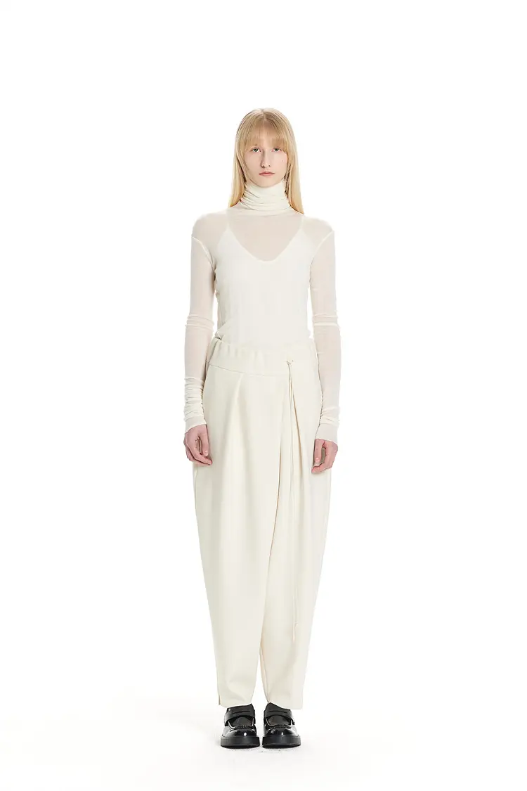 GDeL Less Line Volume Pants (Cream)