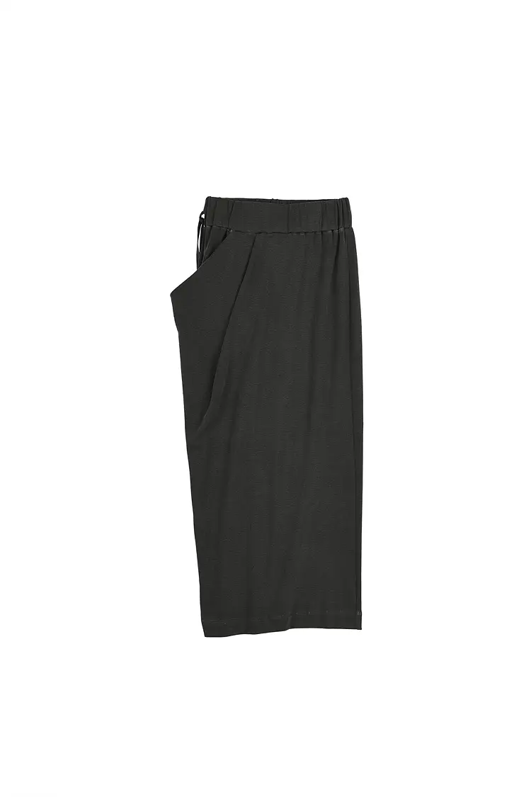 GDeL Pigment Volume Pocket Skirt (Dark Grey)