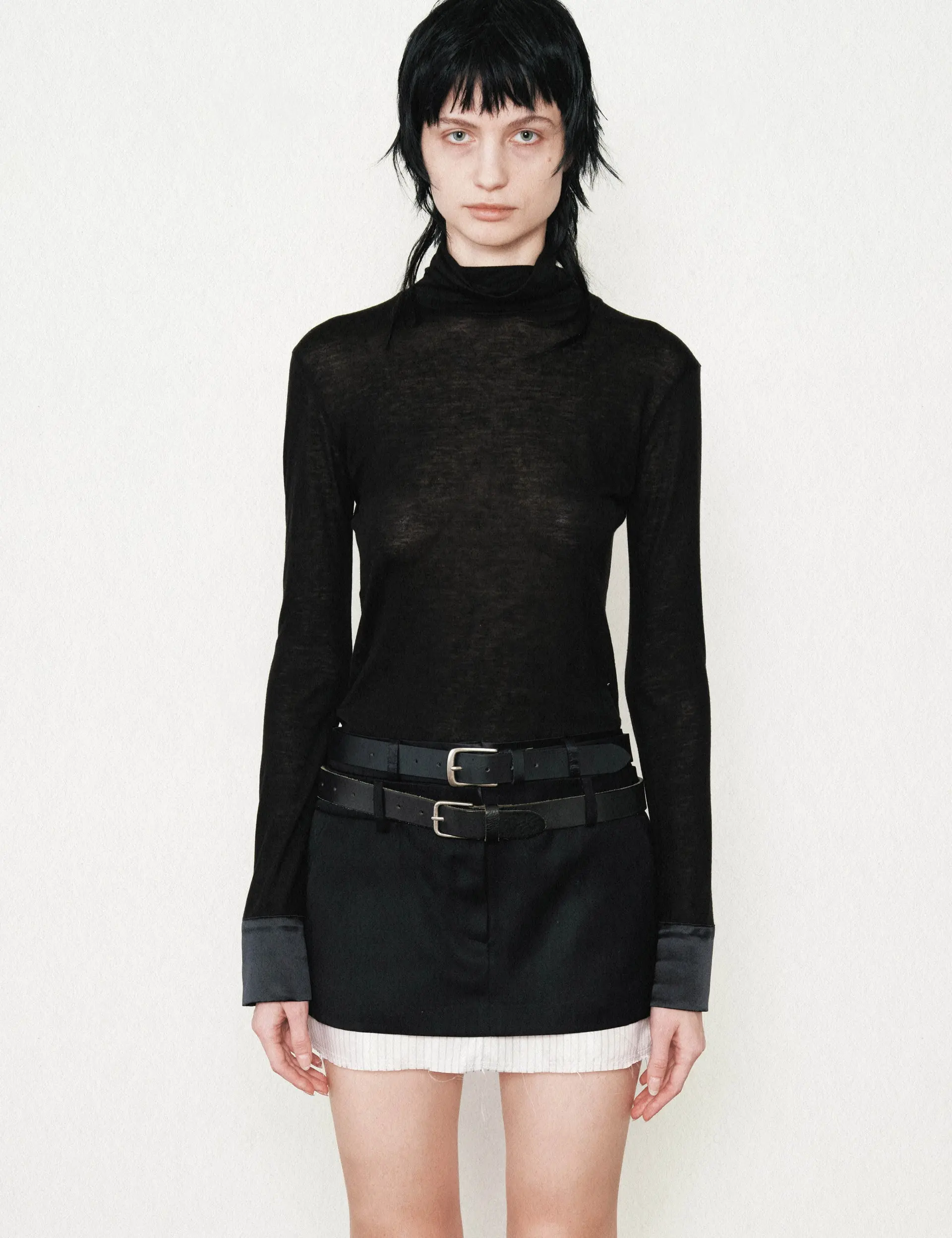 Cuffs Turtleneck (Black)
