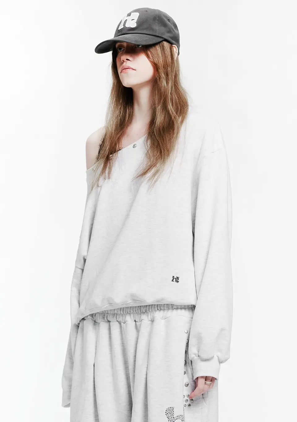 Holy Symbol Off-shoulder Sweatshirt_WHITE MELANGE