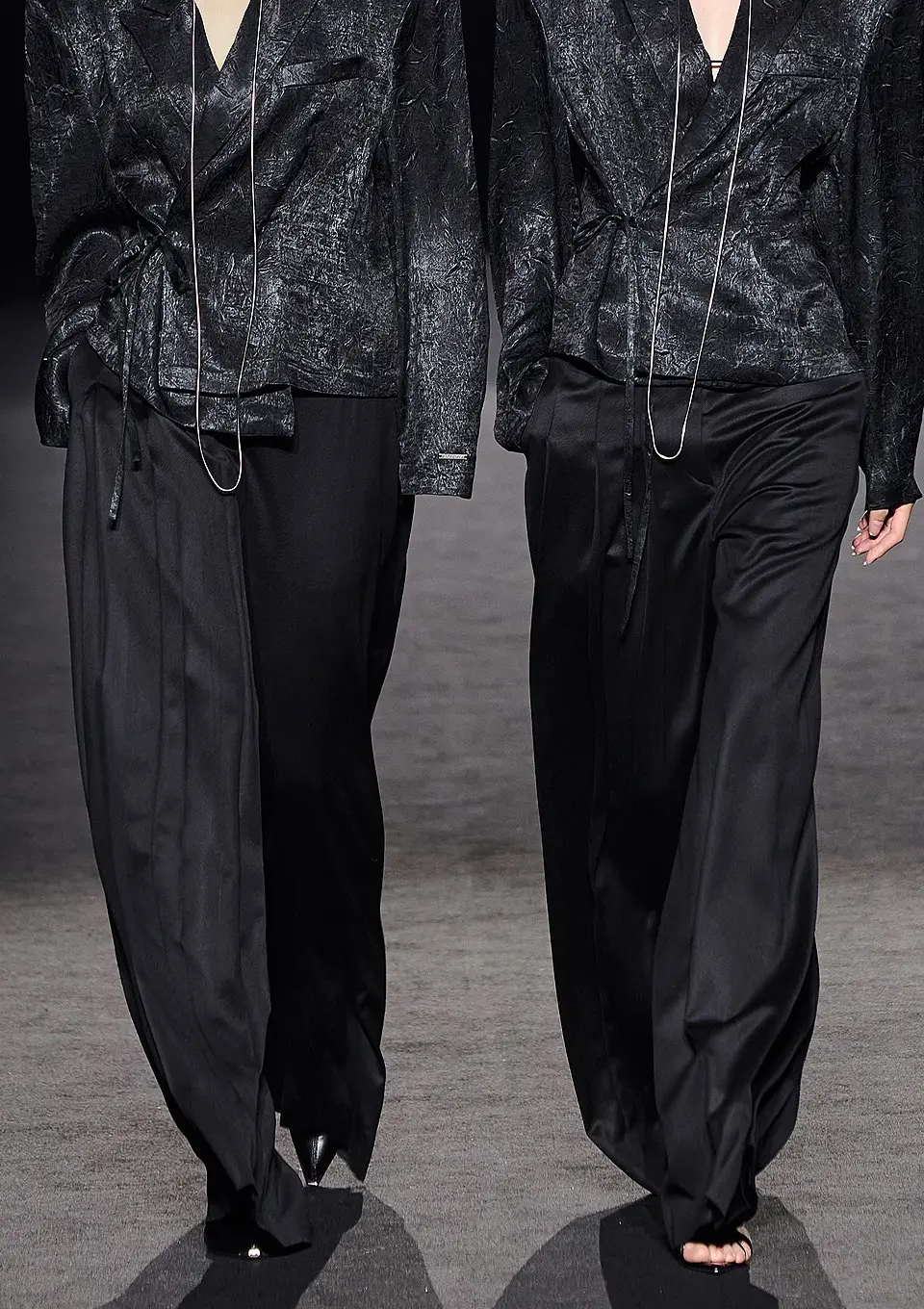 PLEATED WIDE PANTS