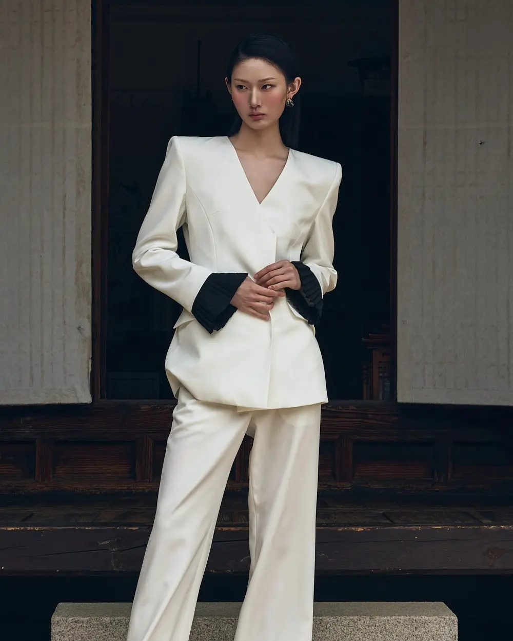 Polyester Tailored Jacket (White) — KSH52O2JK002