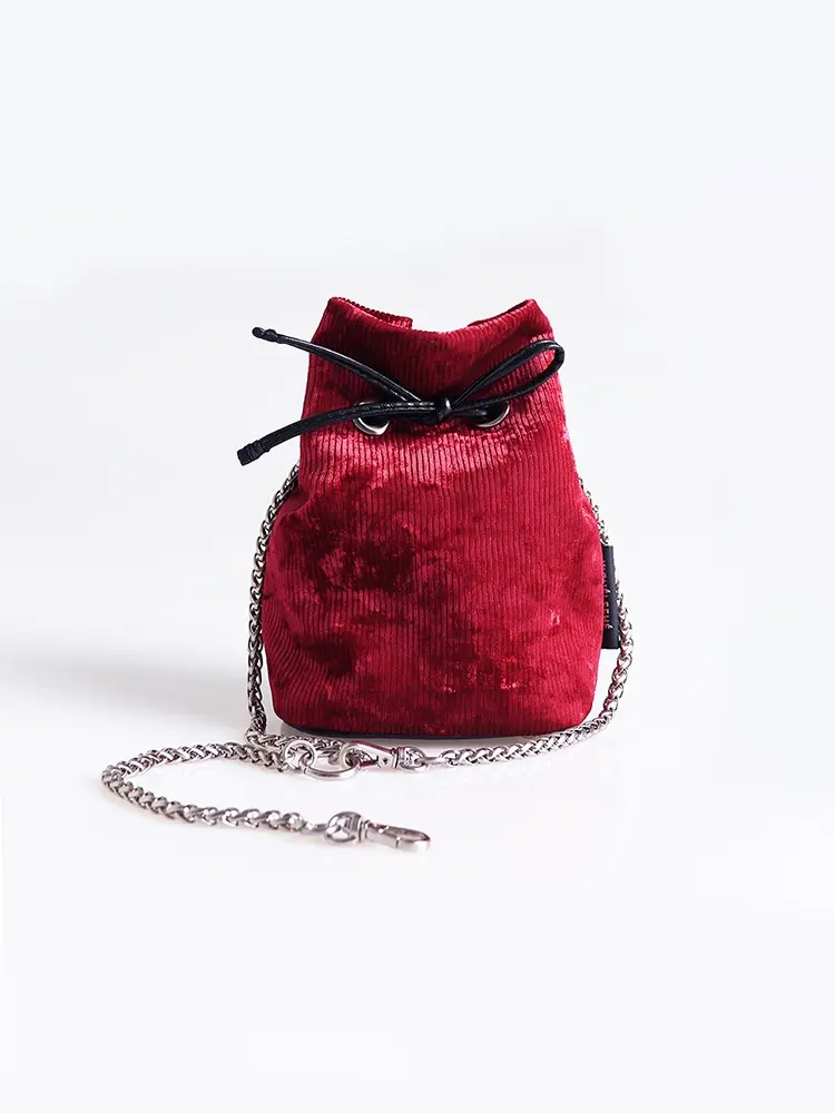 Smoky Red Three-Way Bracelet Handle Bucket Bag