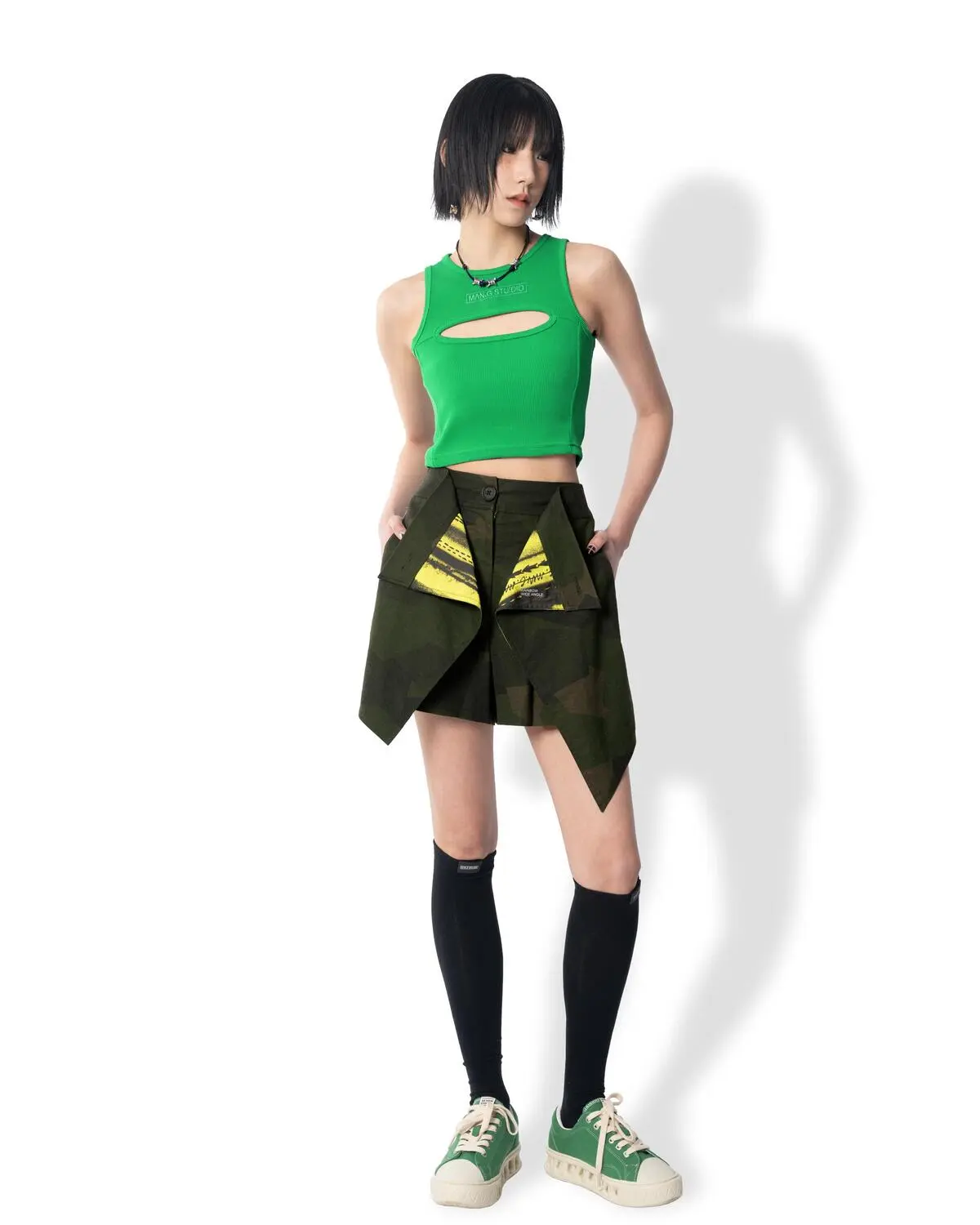Eye Cut Cropped Sleeveless (Green)