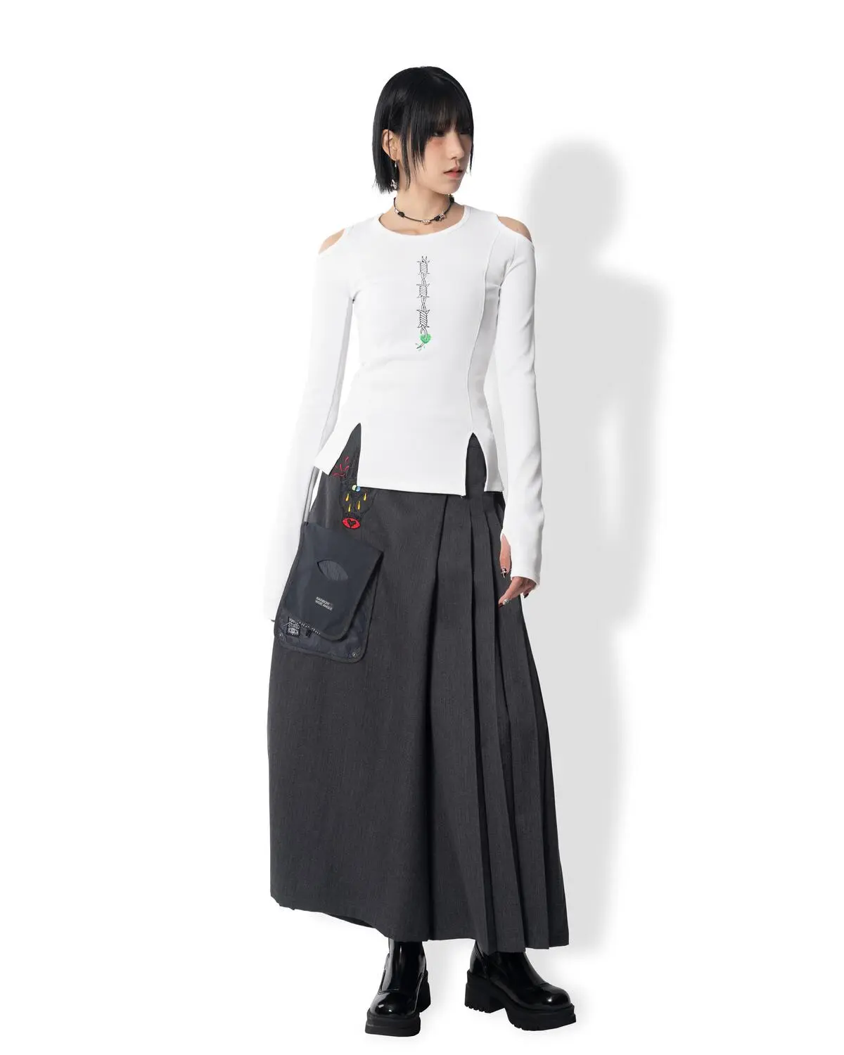 Cut-Out Shoulder T-shirt (White)