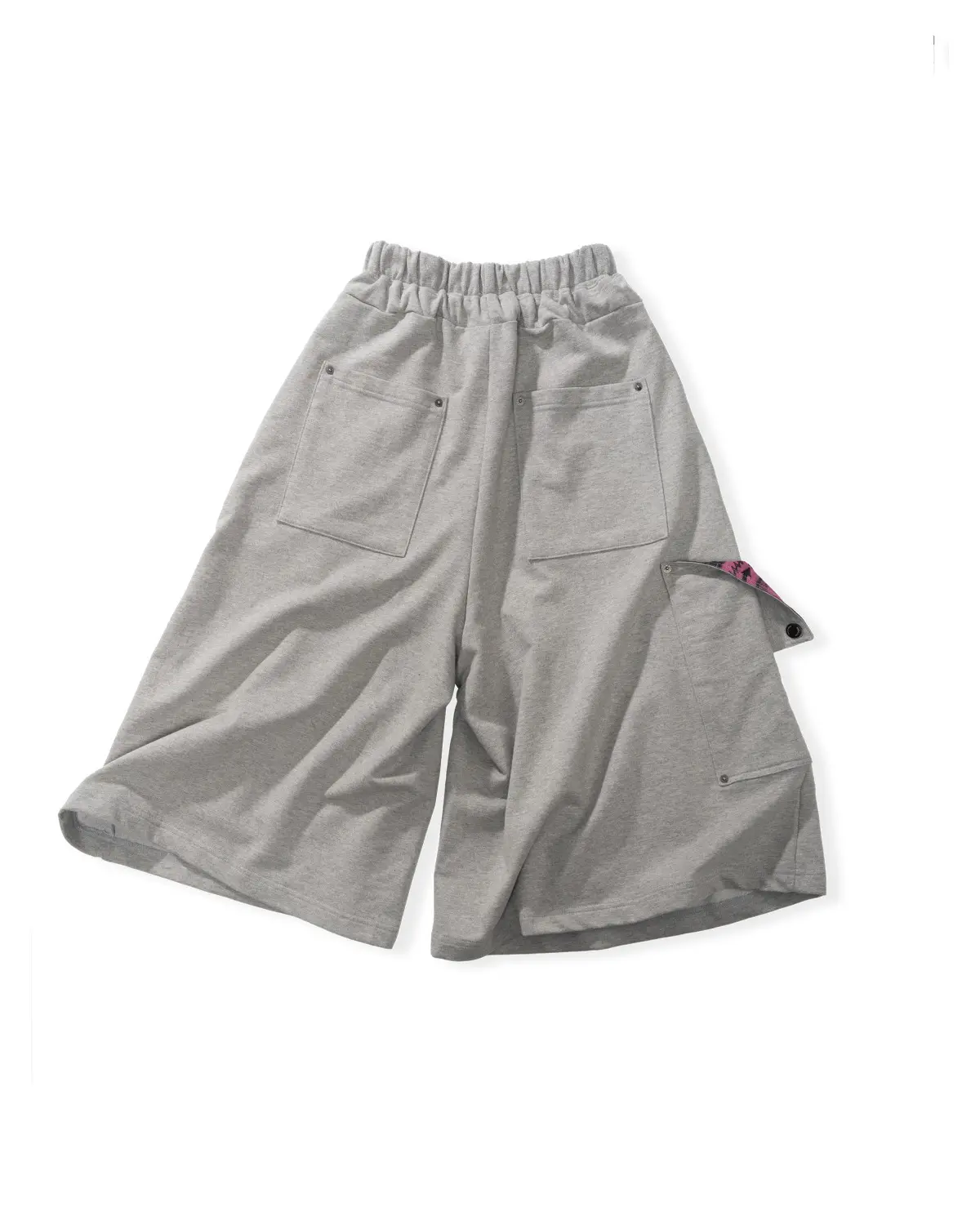 Knit Pin-tuck Bermuda Pants (Gray)