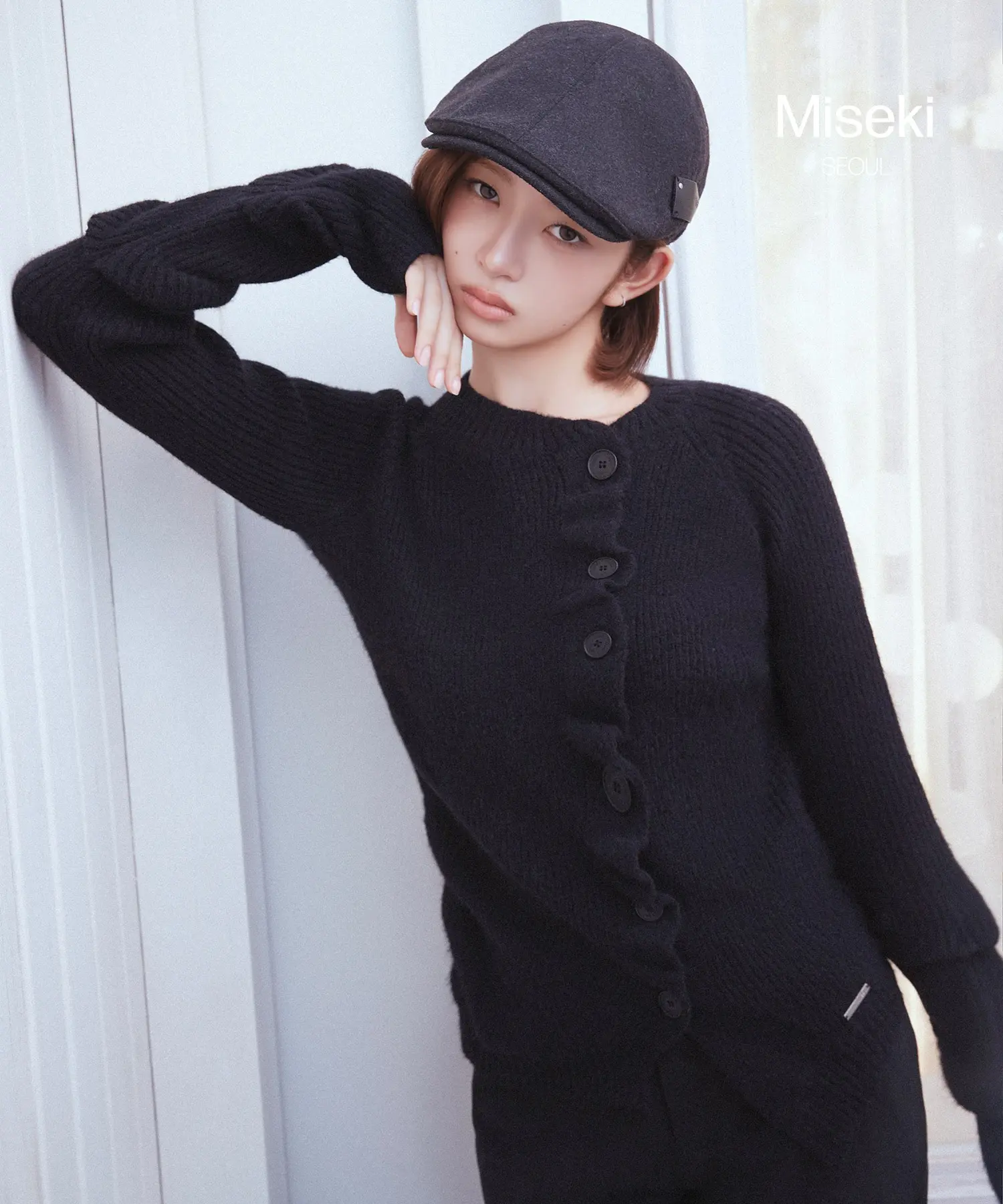 Unbalanced Cowl Button Knit (BLACK)