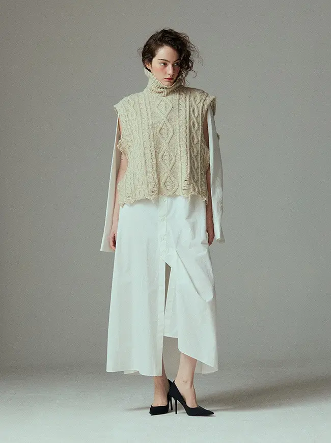 Cable Destroyed Knit Vest