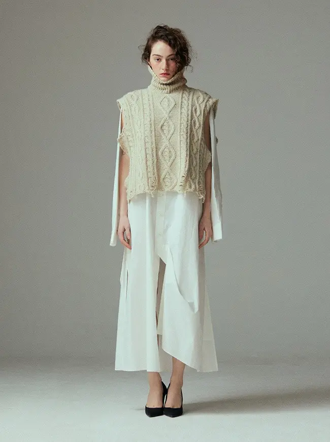Asymmetric Logo Long Shirt