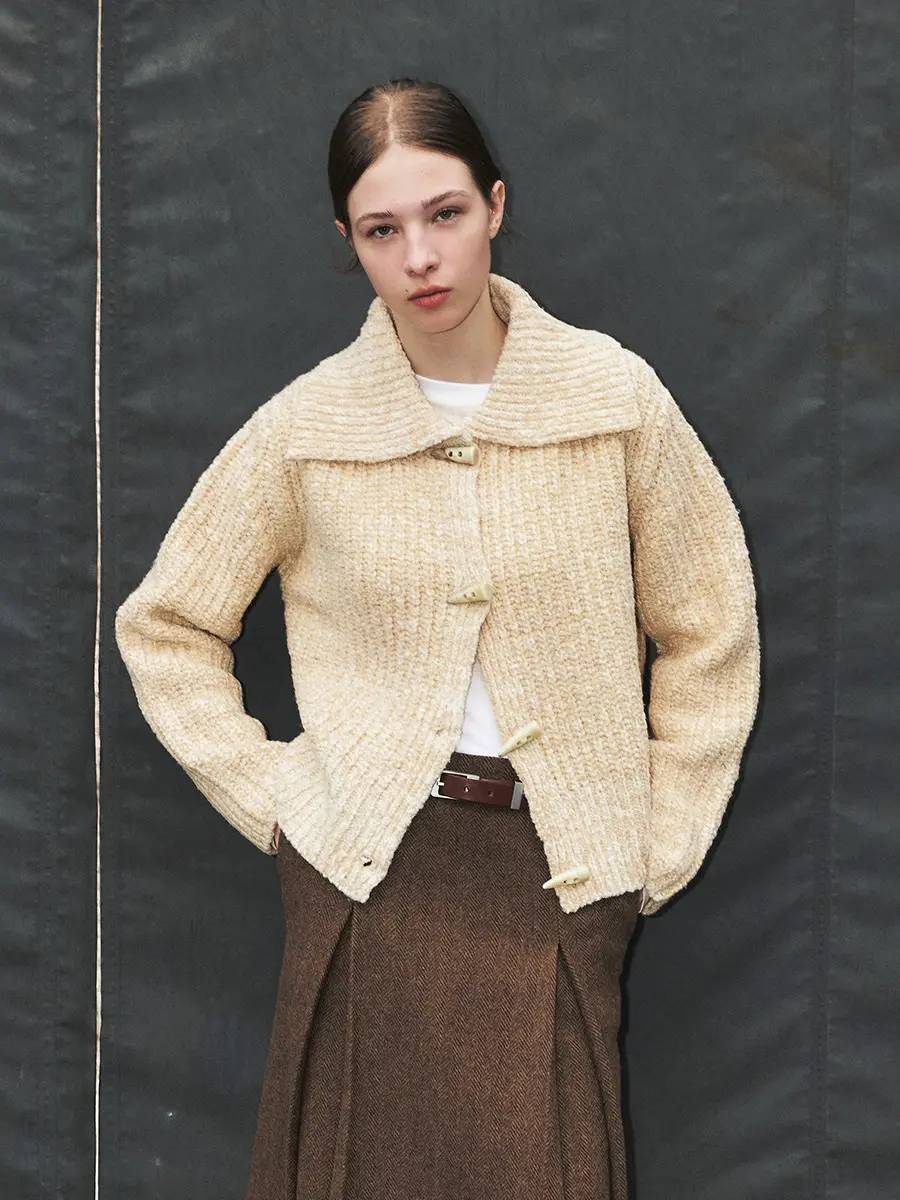 TFF TOGGLE BUTTON BOUCLE KNIT CARDIGAN_BUTTER CREAM