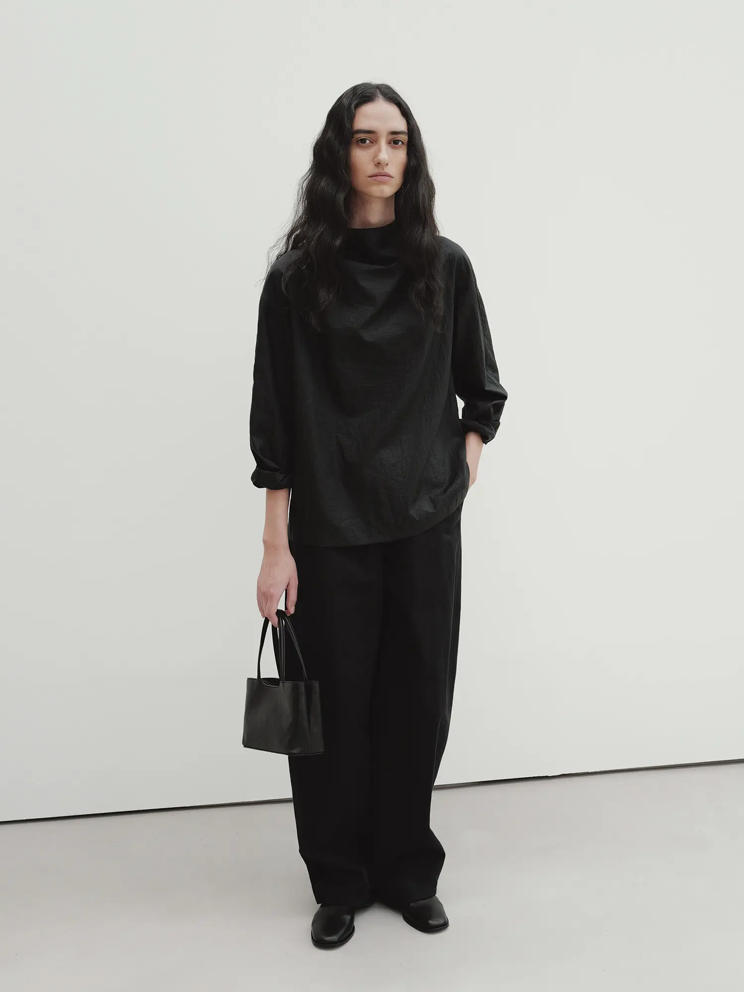 Wide Round Pants (Black)