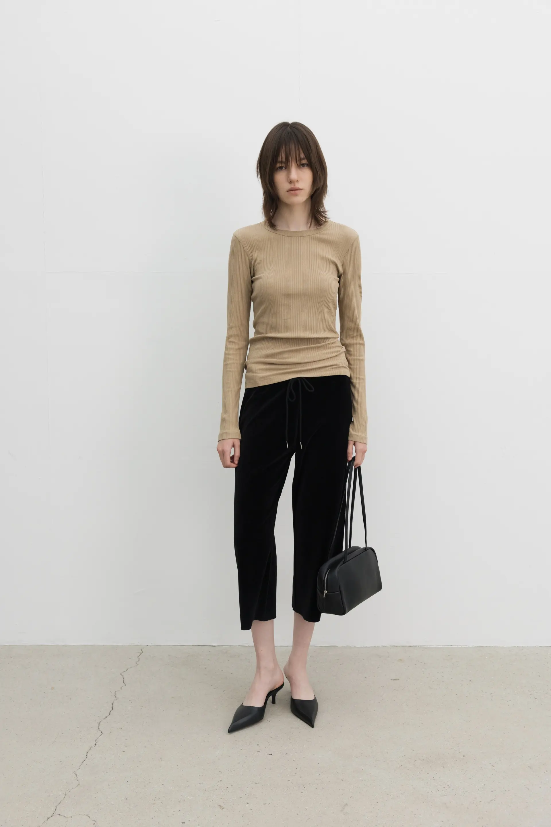 Brushed Velvet Cropped Jersey Pants