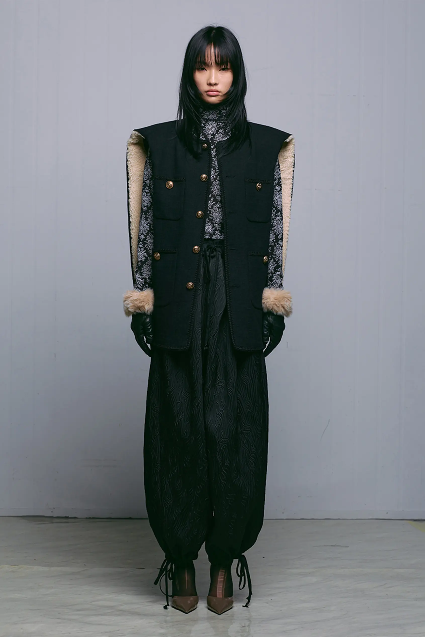 Black Winged 4-Pocket Tweed Vest