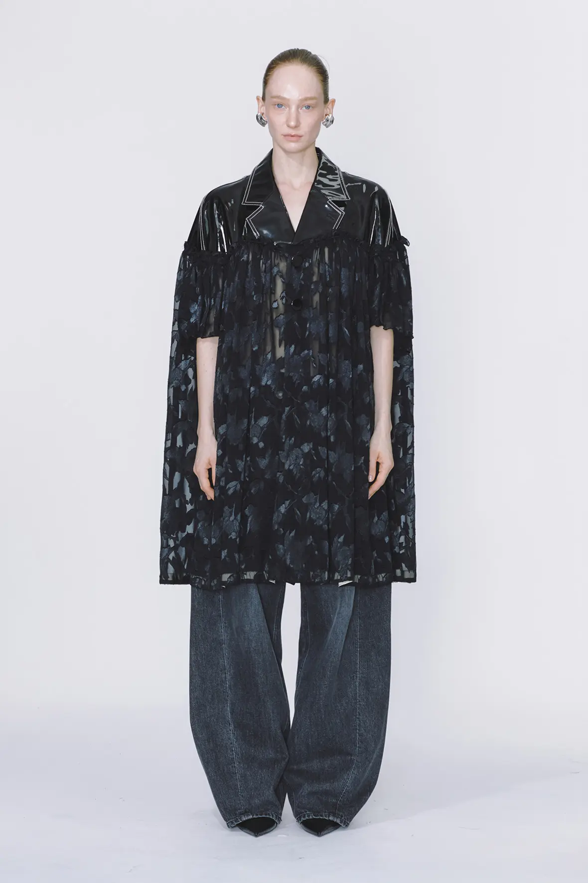 Half And Half Horizontal Ruffel Contrast Fabric Coat