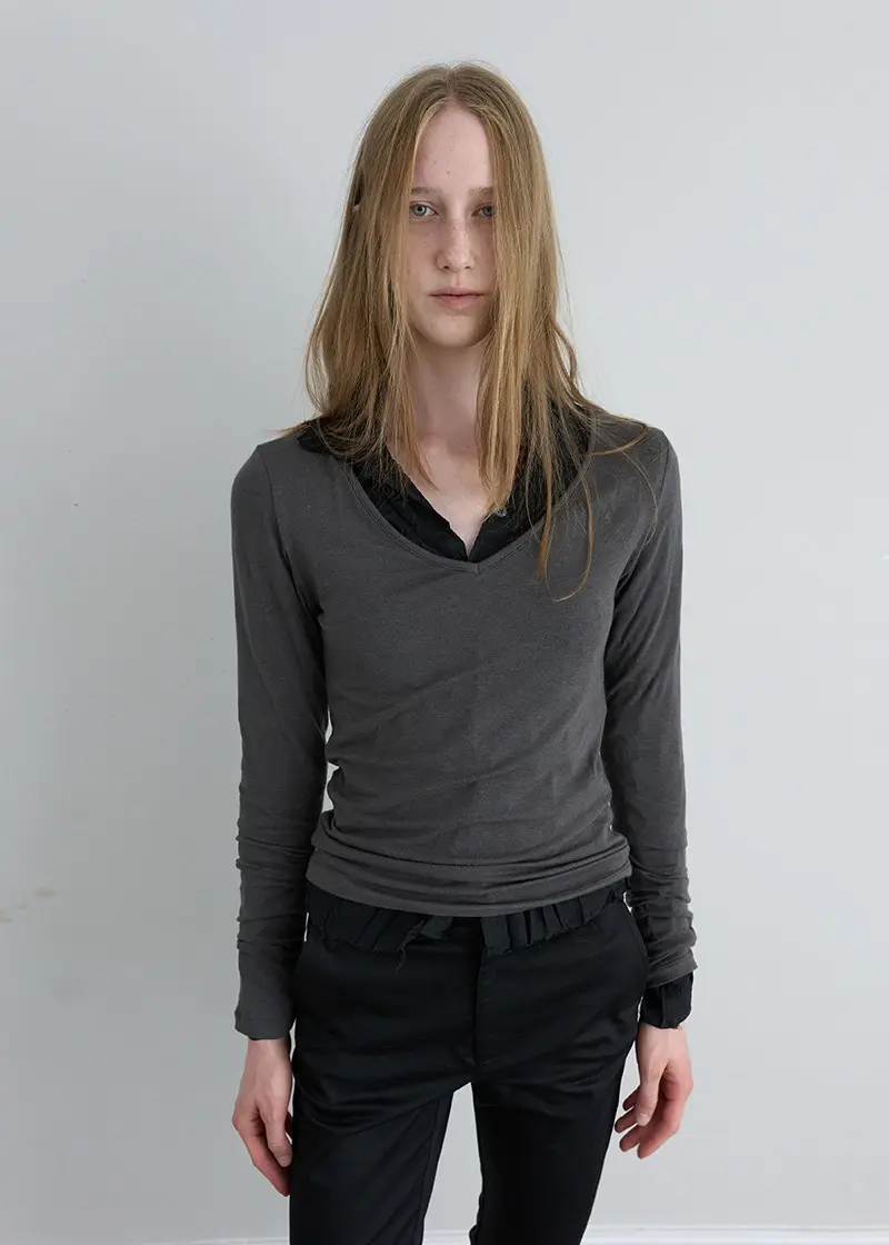 Essential V-Neck Top (Charcoal)