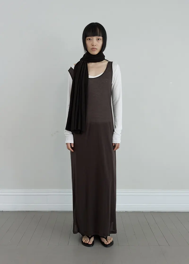 Minimal Wool Texture Shawl (Brown)