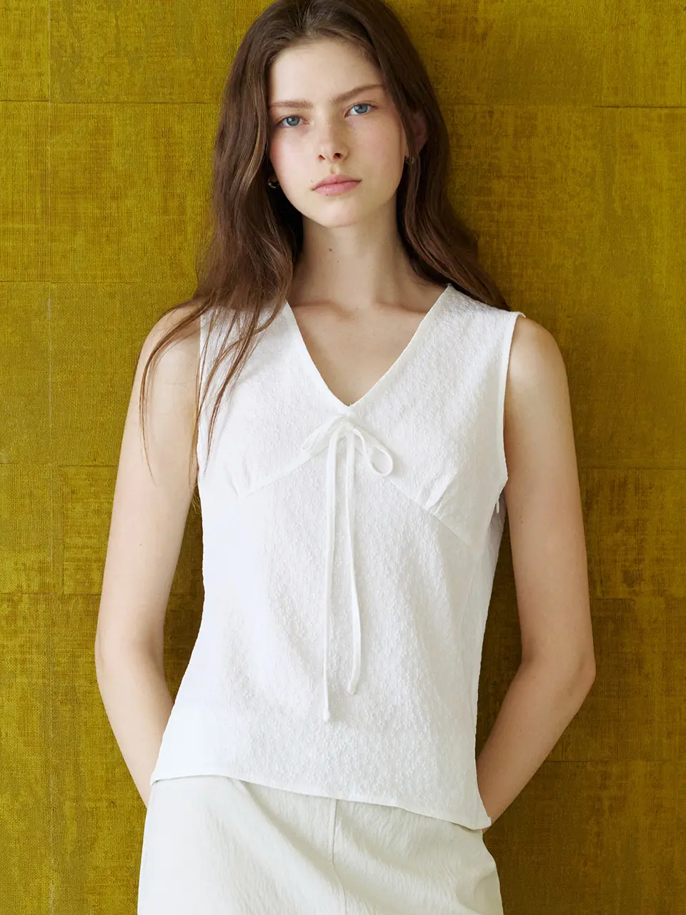 floral sleeveless blouse (white) orc 6052