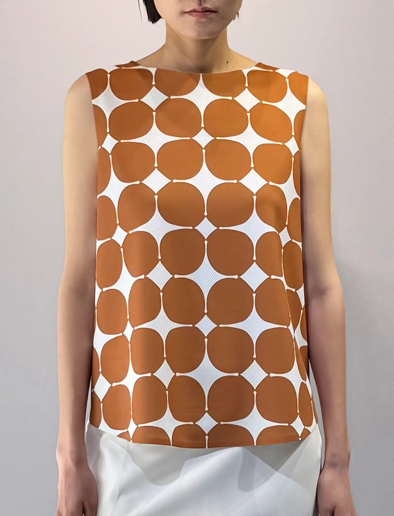 Moon Jar Modern Dot Sleeveless Top (Brown)