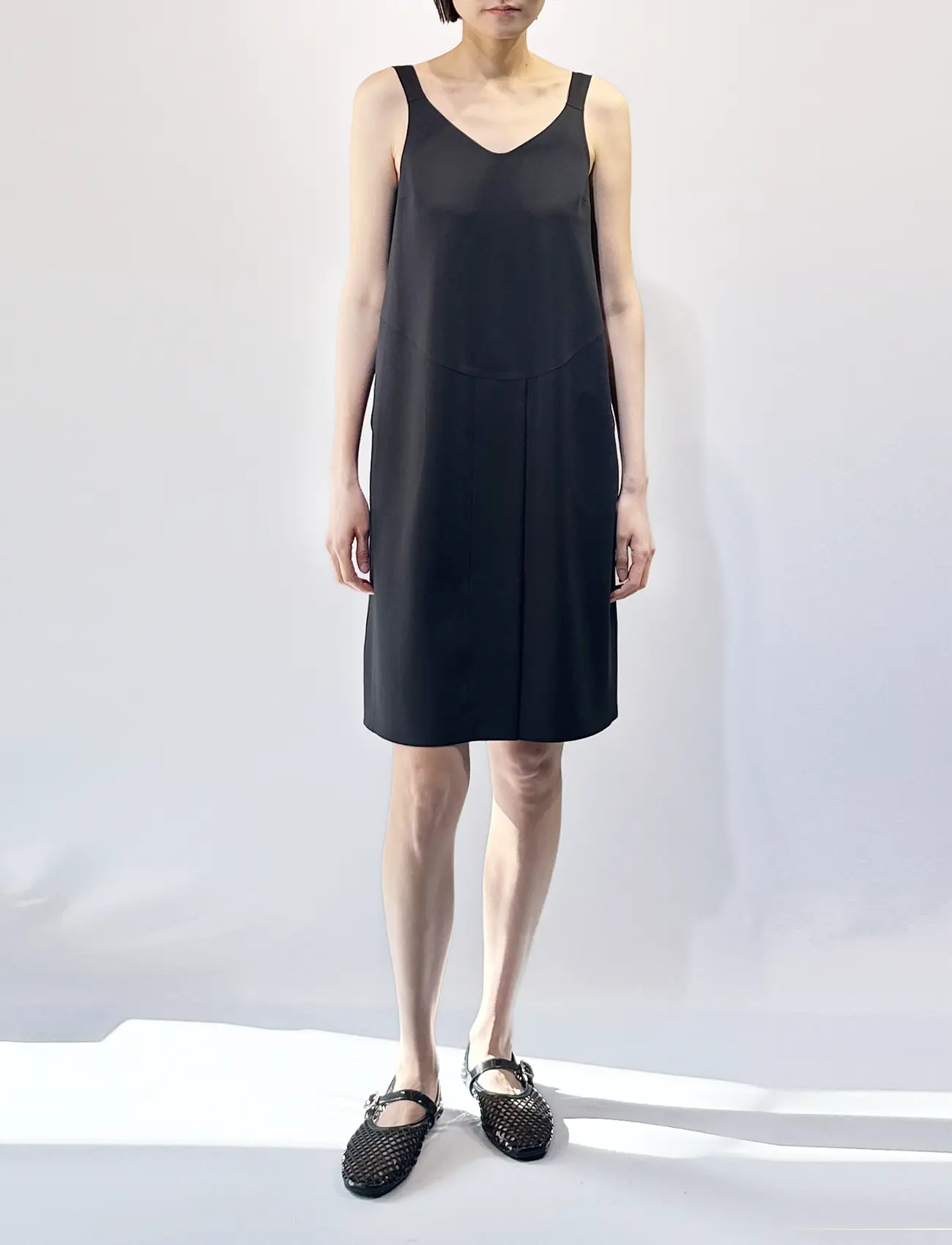 Soft V-Back Easy Midi Dress